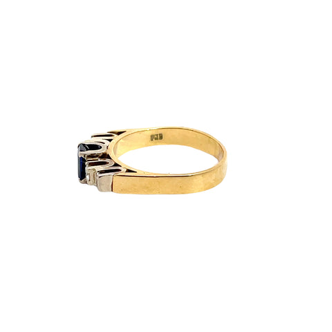 Ring in 18K White and Yellow Gold with Sapphire and Diamonds, Size 9