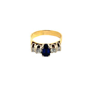 Sapphire Ring with Diamonds in 18K Gold