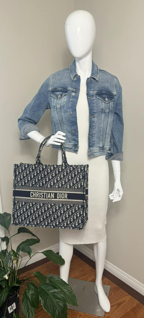 CHRISTAIN DIOR Ecru & Blue Oblique Embroidery Large Tote