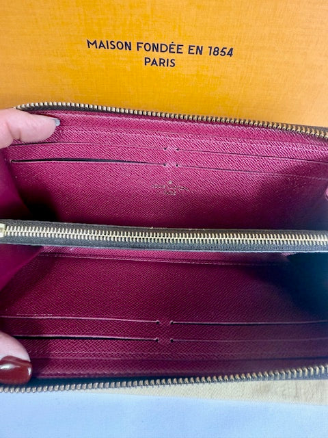 LOUIS VUITTON Monogram Raspberry Clemence Wallet