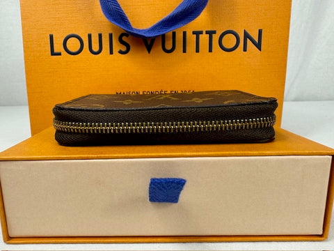 Louis Vuitton Zippy Coin