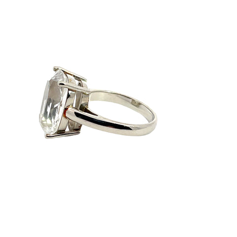 Ring in 14K White Gold with Topaz, Size 9.5