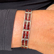 Bracelet in Sterling Silver with Garnet, 7"